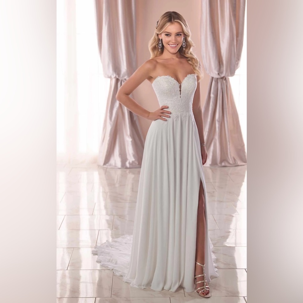 Essense of Australia Stella York 6786 wedding gown ivory